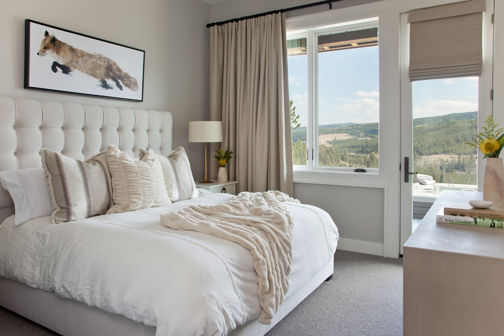 Bedroom - transitional bedroom idea