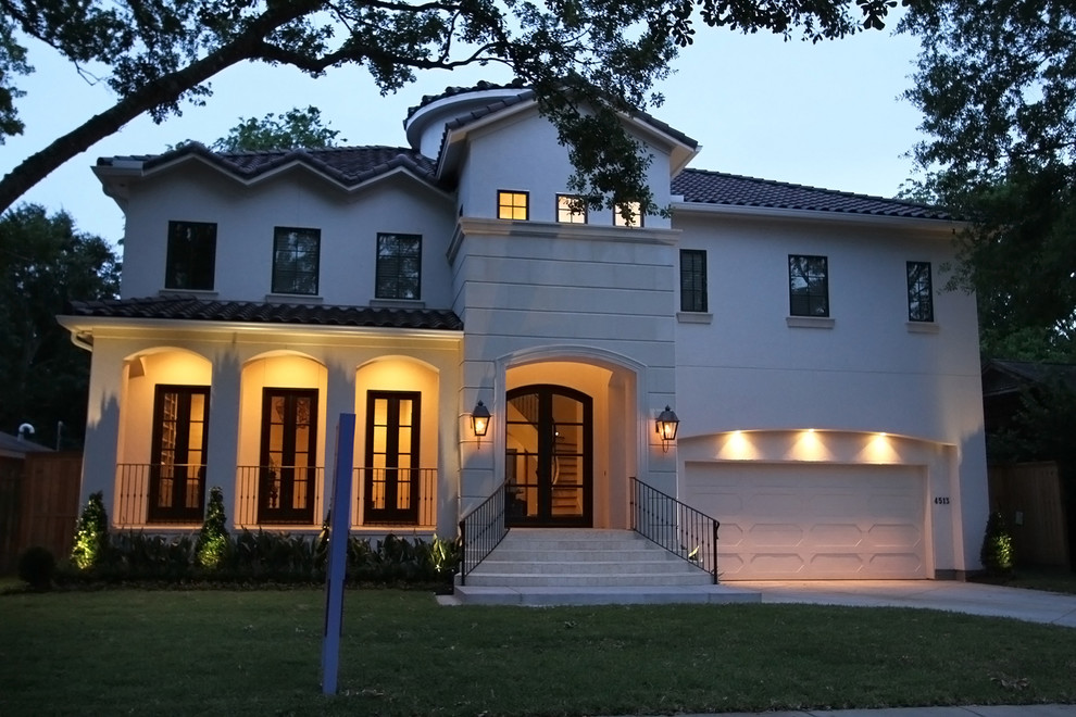 Inspiration for a traditional exterior in Houston.