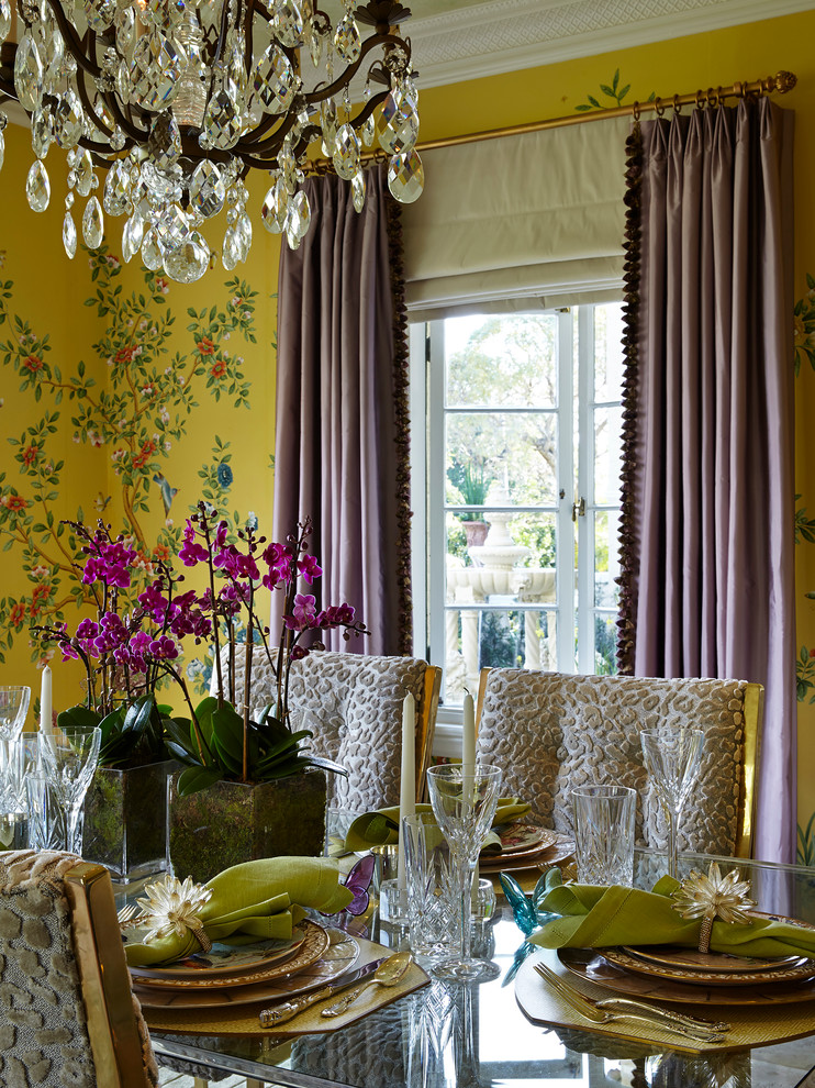 Dining room - transitional dining room idea in Miami