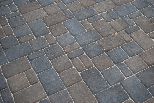 Cambridge Cobble Paver Country Manor Wall