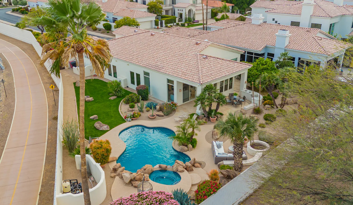 Neiman's Residence