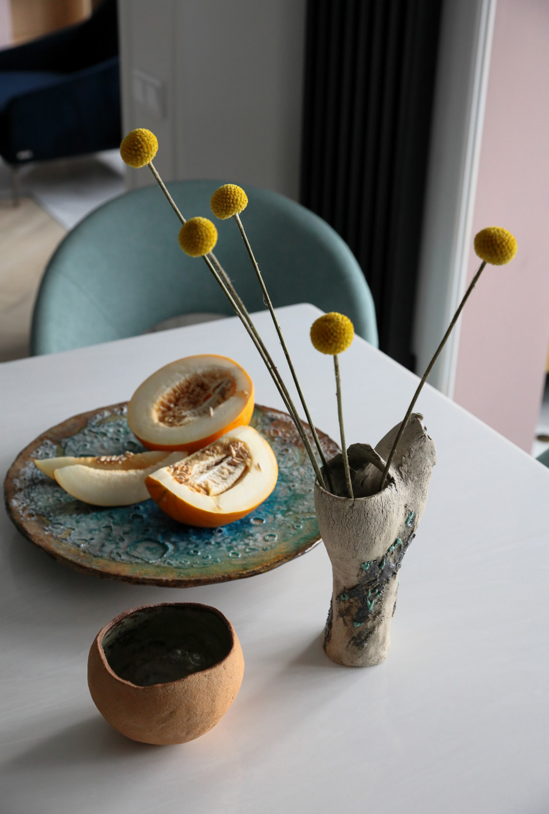 Стильная квартира с шаттерсами в Калининграде