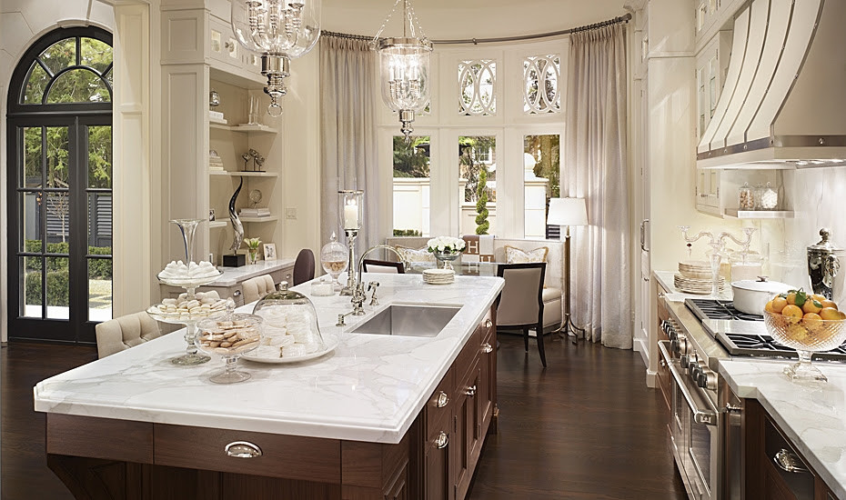 Kitchen - transitional kitchen idea in New York