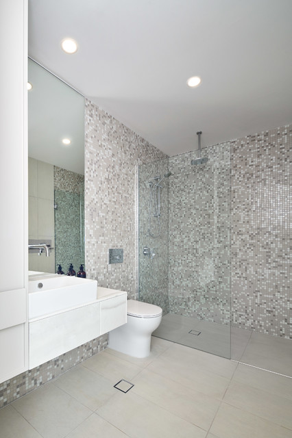 Spring Apartments modern-badezimmer