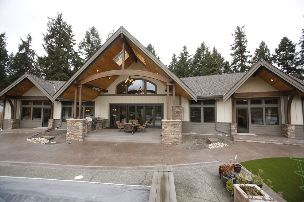 Example of a mountain style patio design in Seattle