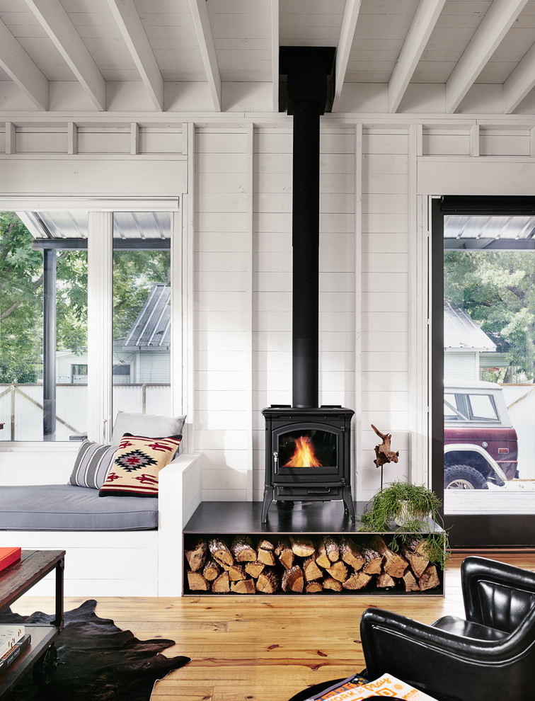 Perfect Wall House - Rauser Design - Farmhouse - Family Room - Austin ...