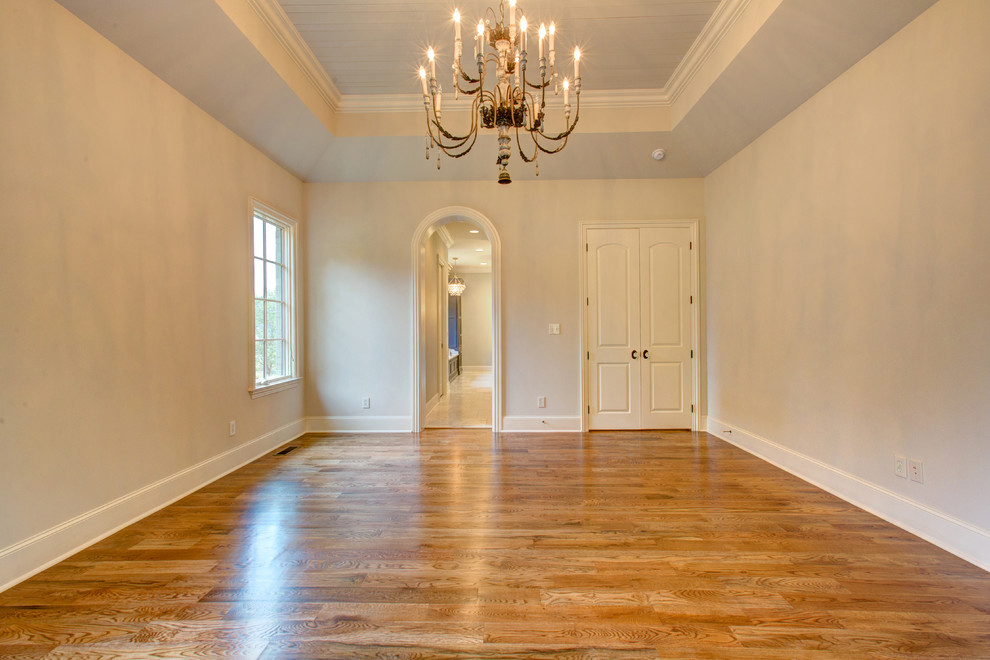 Dining room - transitional dining room idea