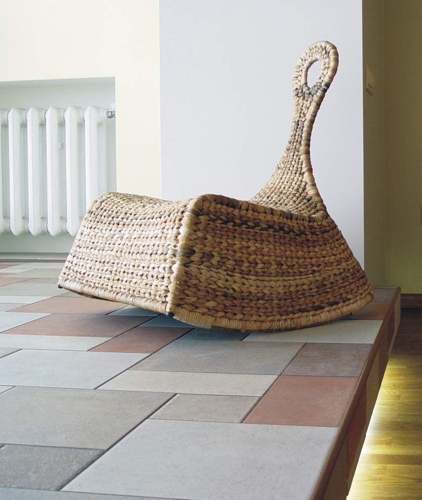 Квартира в современном стиле с красной кухней