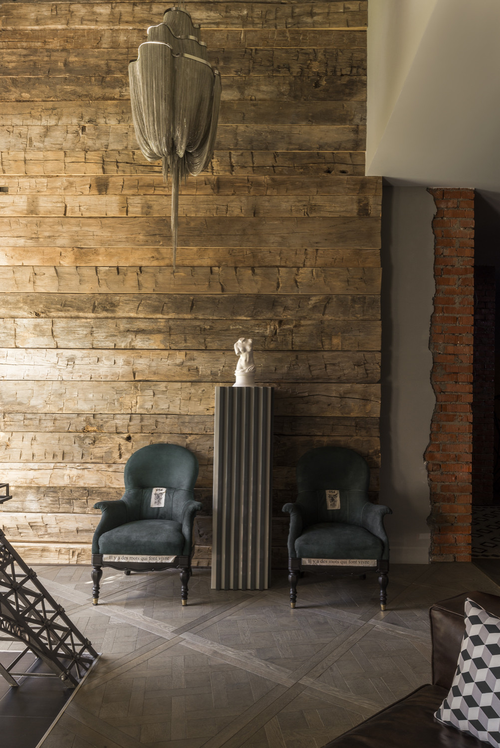 Брутальный загородный дом. Дизайнер: Светлана Дикушина