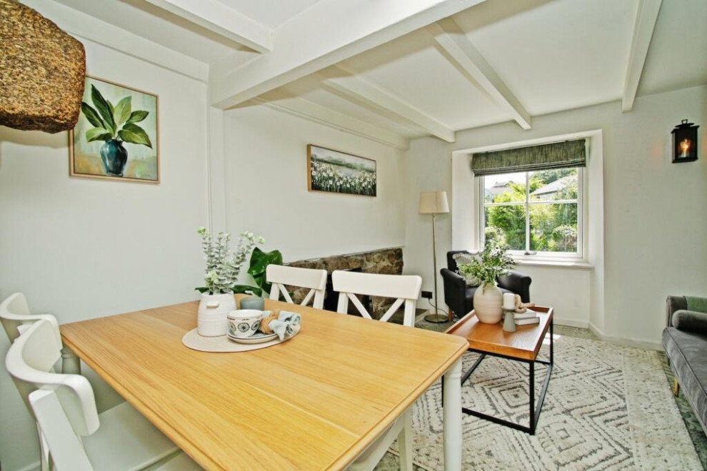 Peters Terrace - Staged to Sell