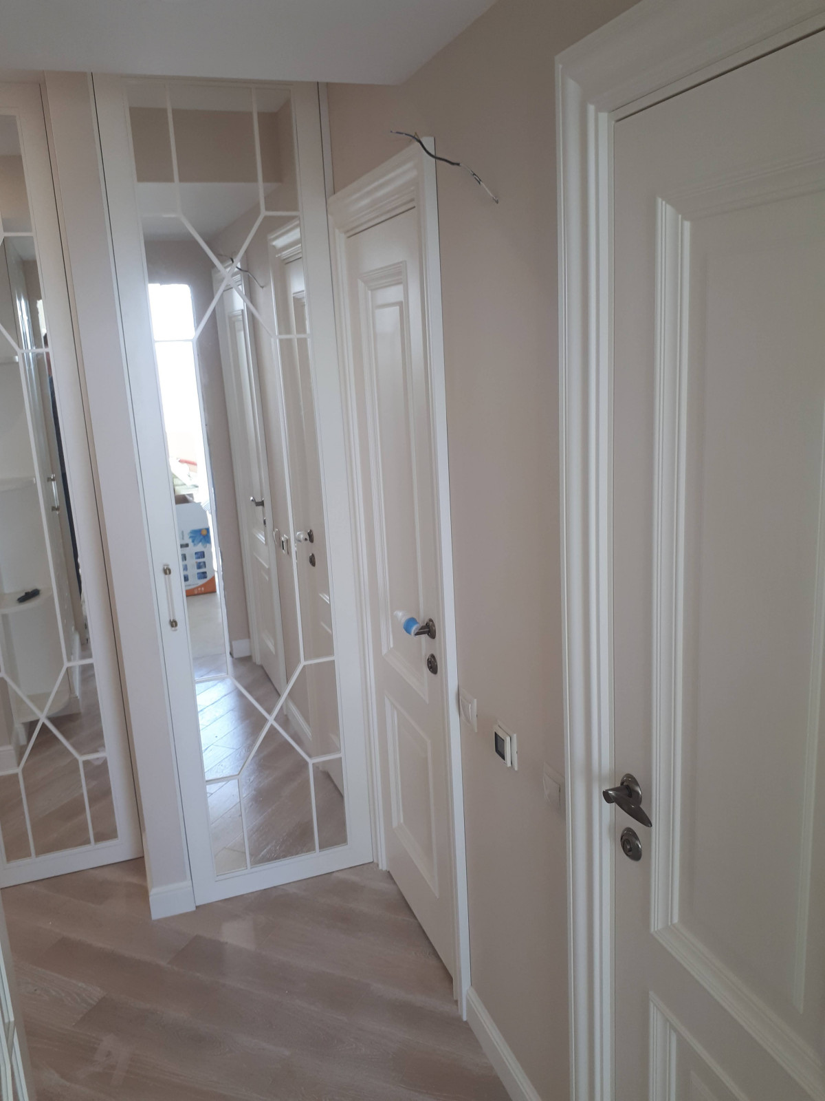 Современная классика 81м2