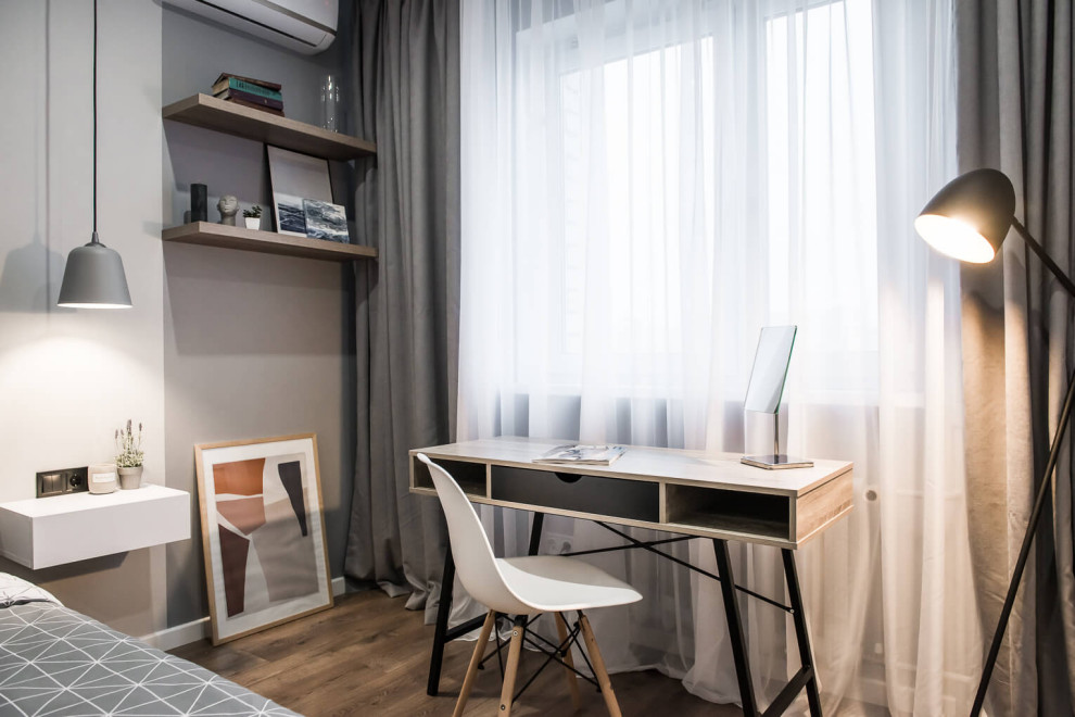 Чистовая отделка спальни: туалетный столик