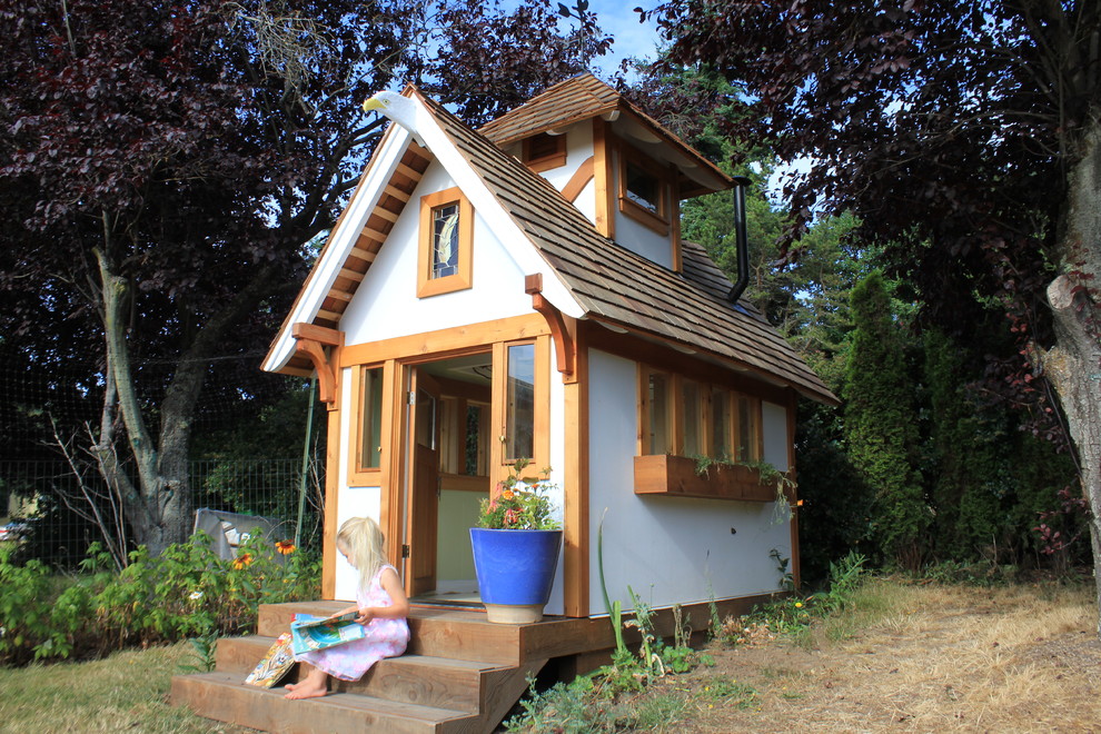 Example of a small arts and crafts home design design in Seattle