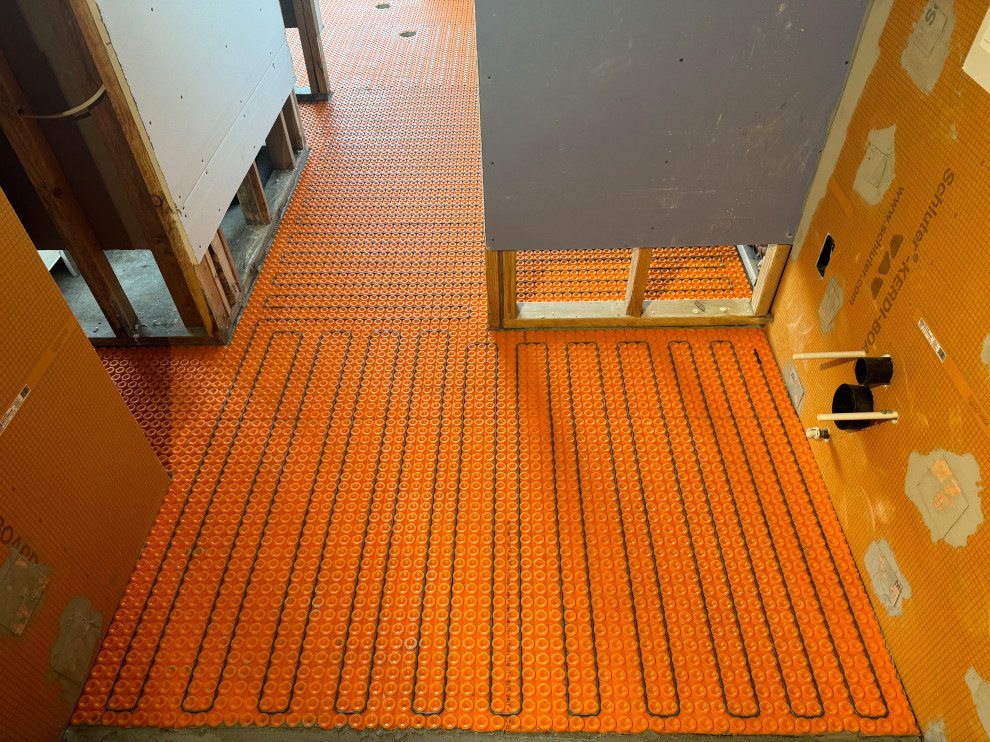 Nehalem Large Format Tile Masterbath