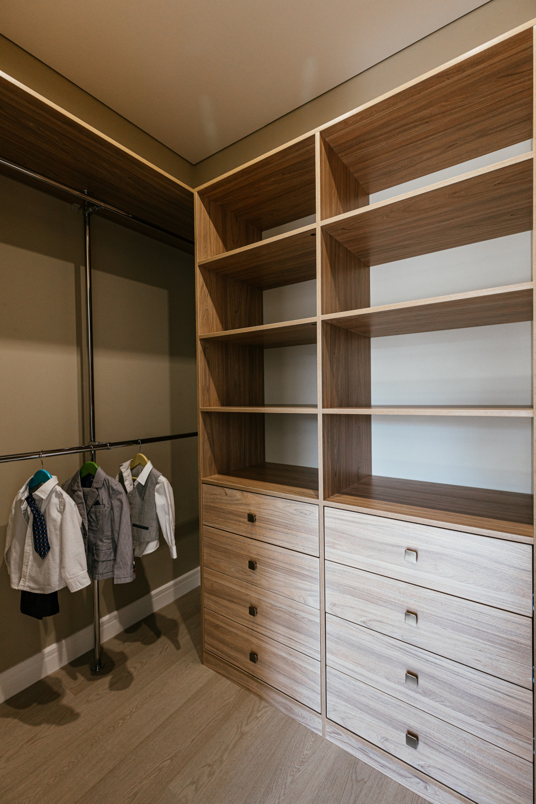 Реализованный дизайн-проект квартиры 4+ г.Тюмень