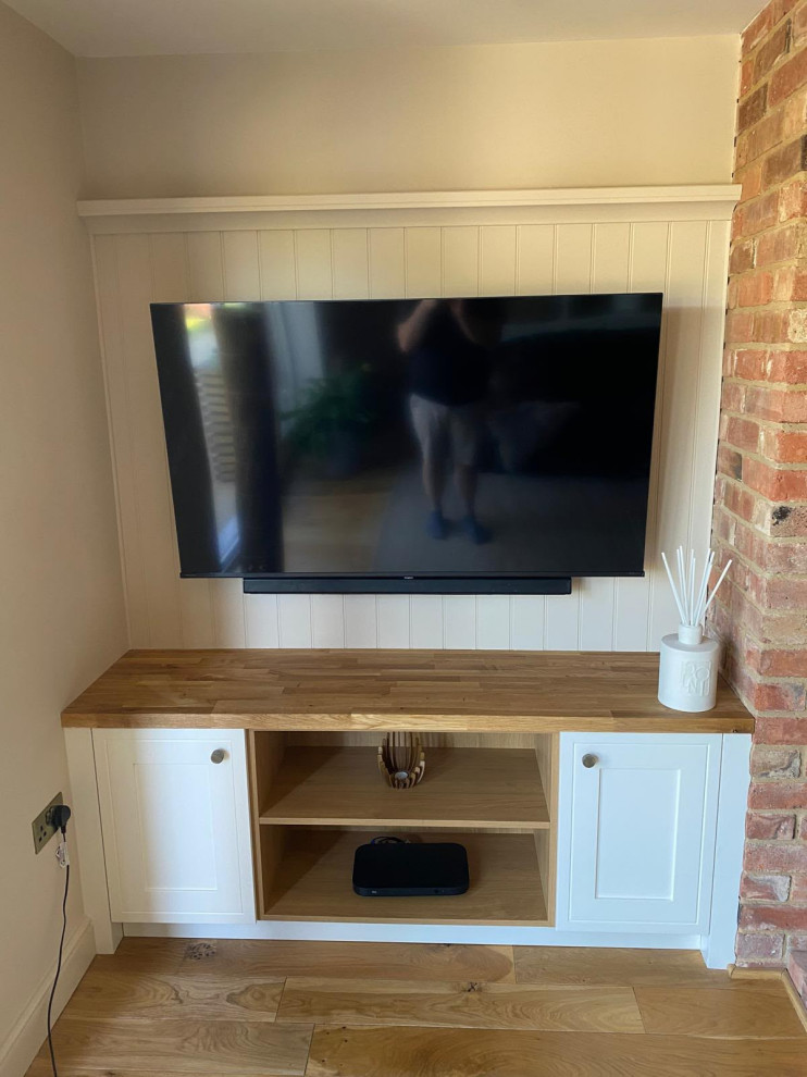 The Grimston Media Unit and panelling - Painswick painted in F&B Wimborne White