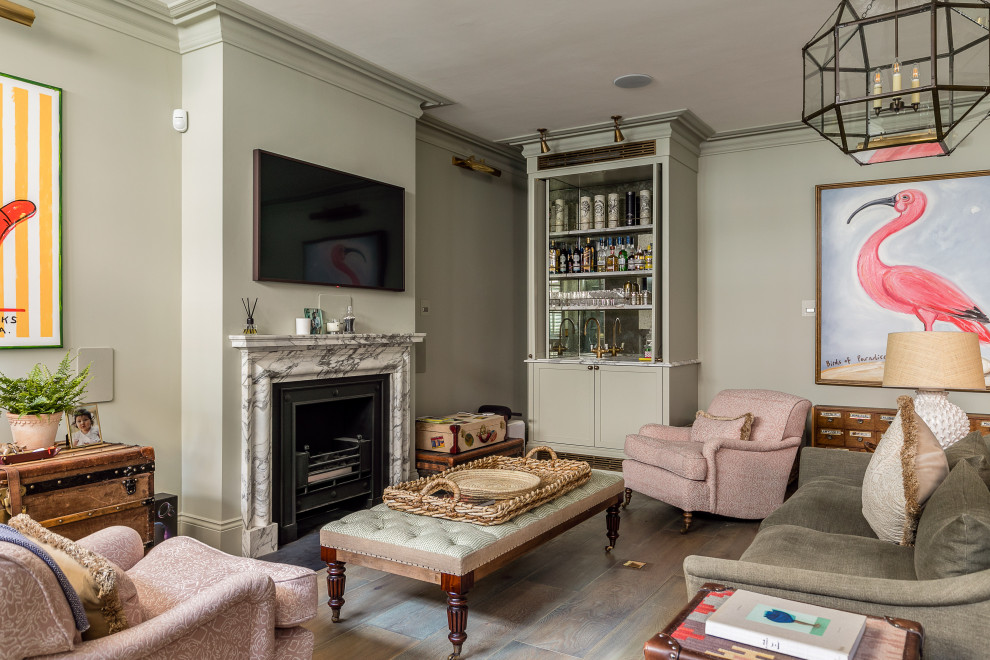 This is an example of a transitional home design in London.