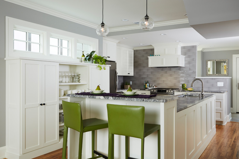 Example of a transitional kitchen design in Minneapolis