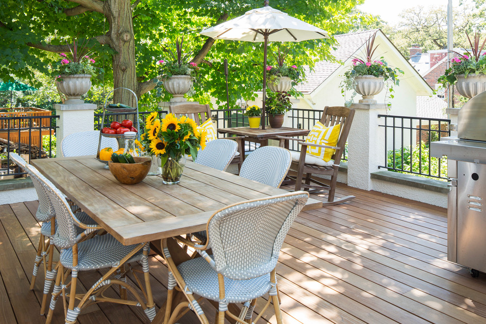 Deck - traditional rooftop rooftop deck idea in Minneapolis with no cover