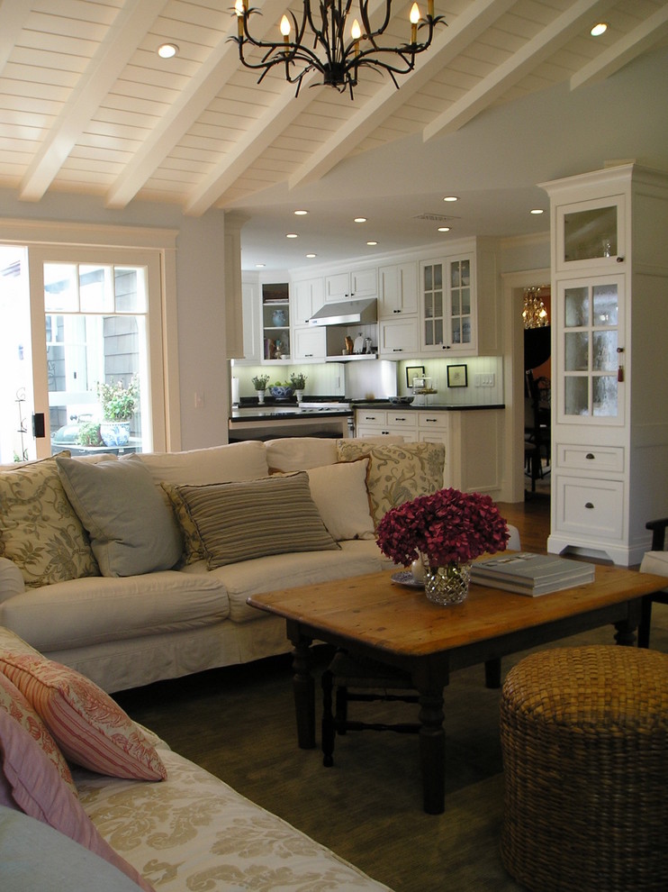 Inspiration for a traditional open concept living room in Los Angeles.