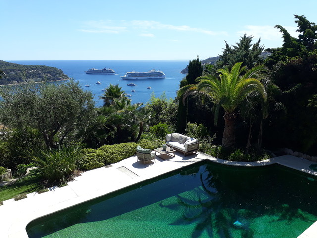 Med Garden mediterranean-pools-and-hot-tubs