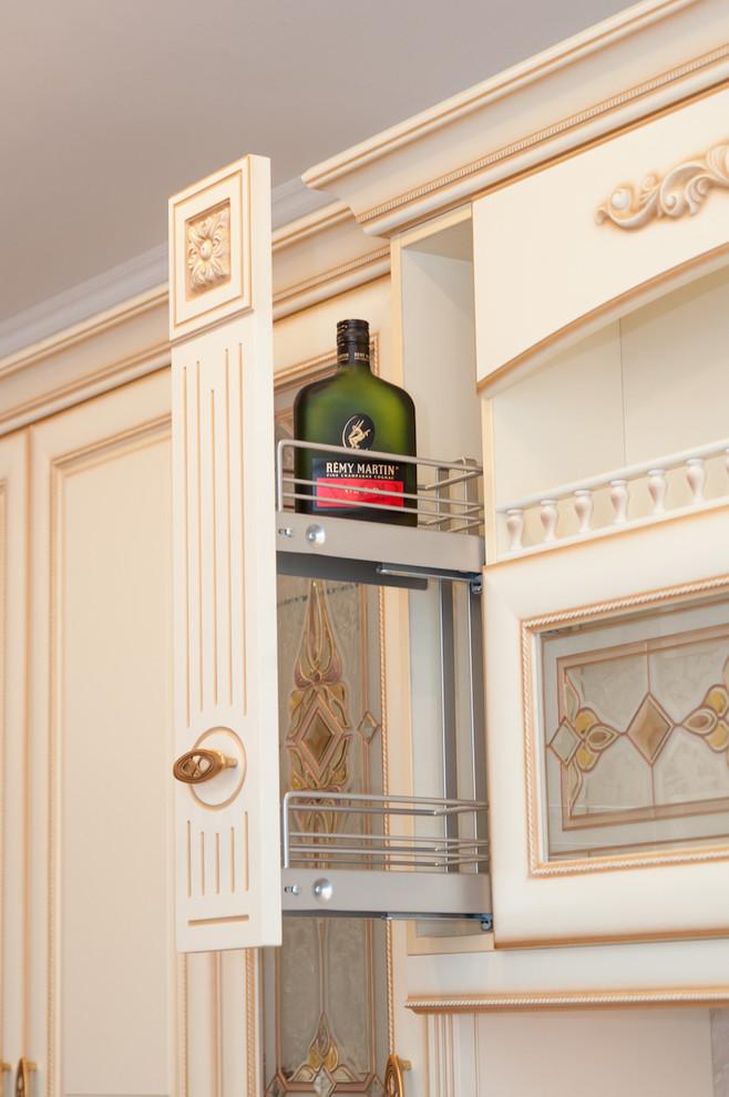 Классическая кухня с "островом"