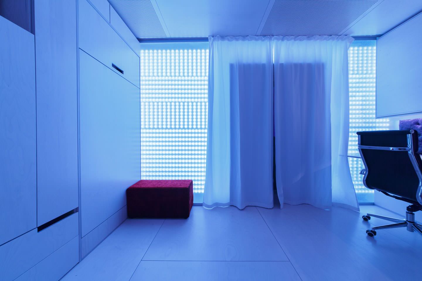 раскладывающаяся комната (сделано для программы "Квартирный Вопрос")