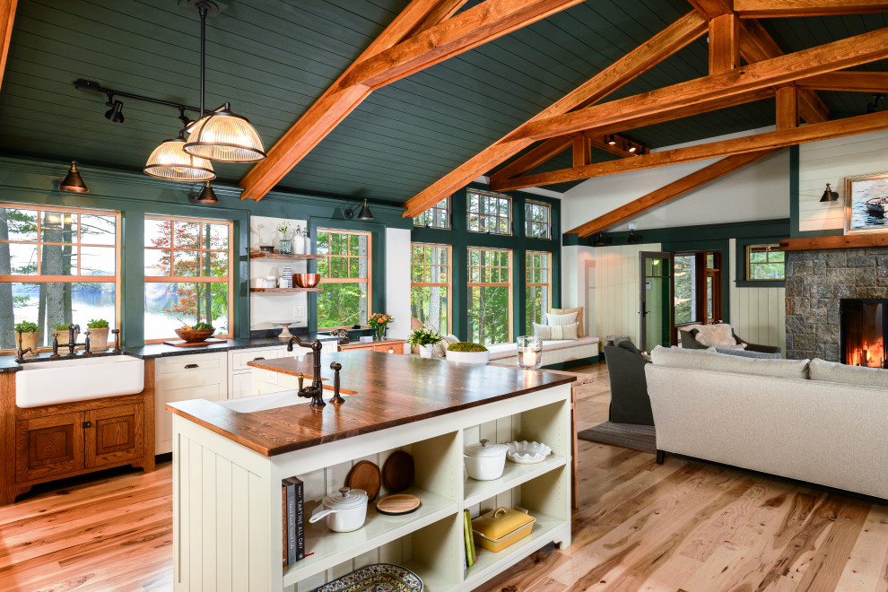 Inspiration for a rustic home design remodel in Boston