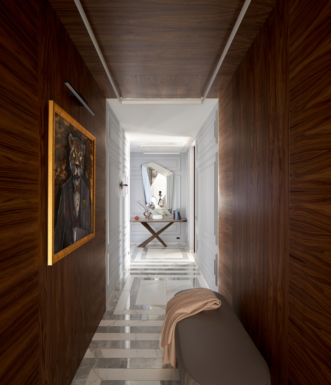 Коридор, вид от прихожей в сторону спален