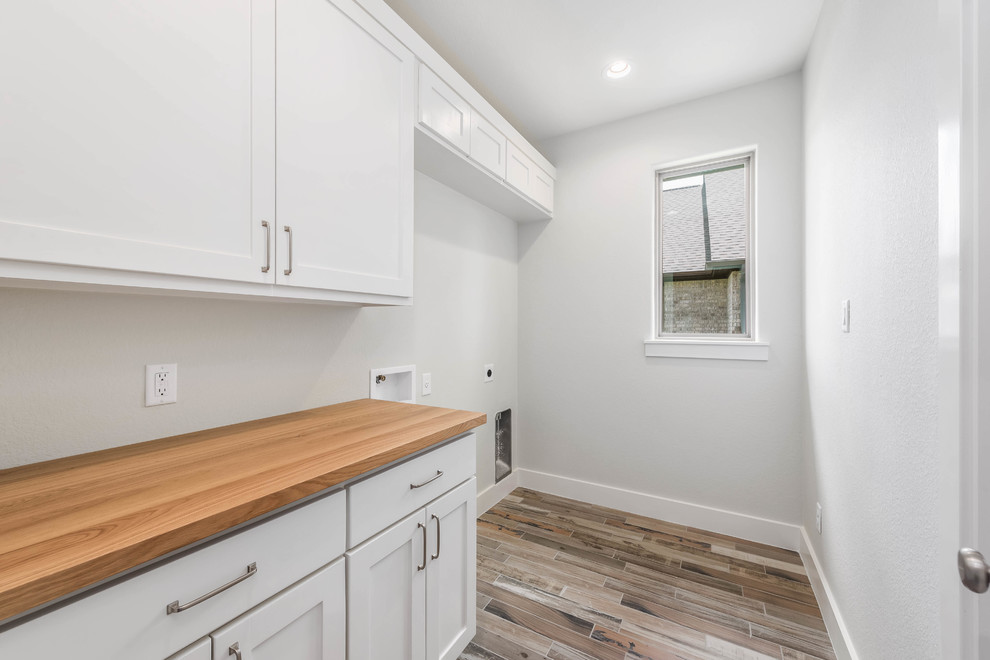 Painted Brick on Peterson Circle