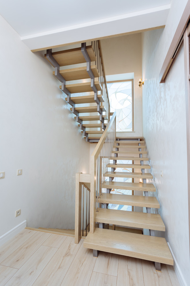 Деревянная лестница в частном доме по ул. Новоилларионовская г. Чебоксары