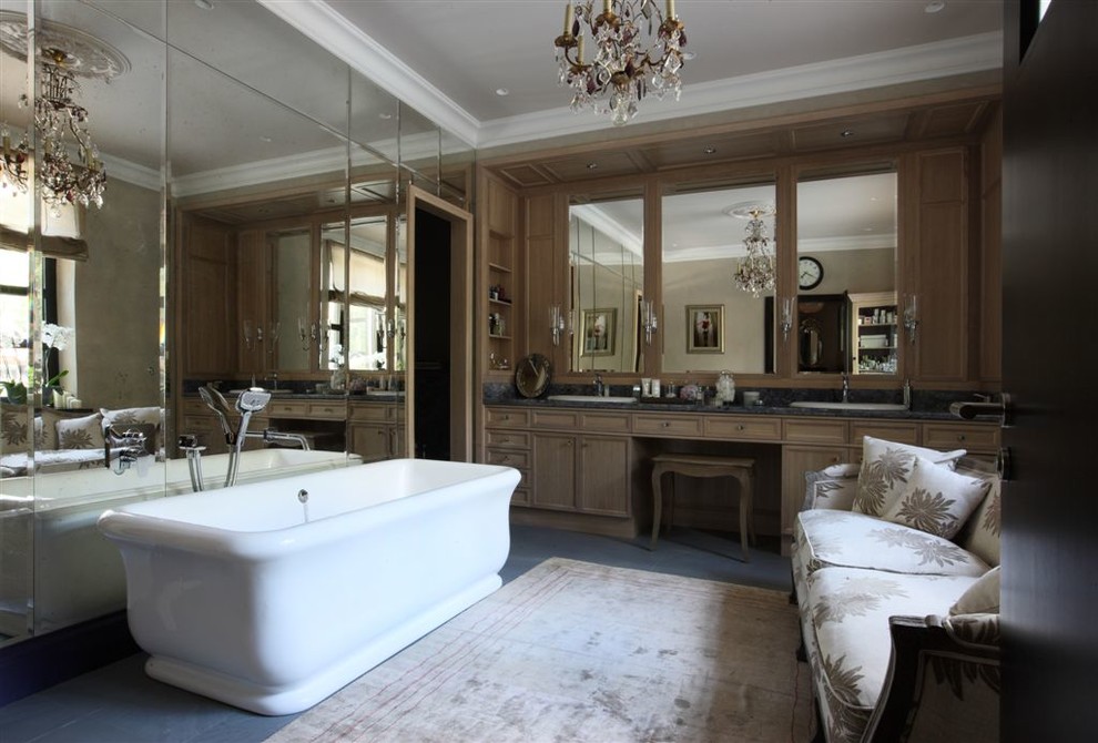 Дом с белым медведем