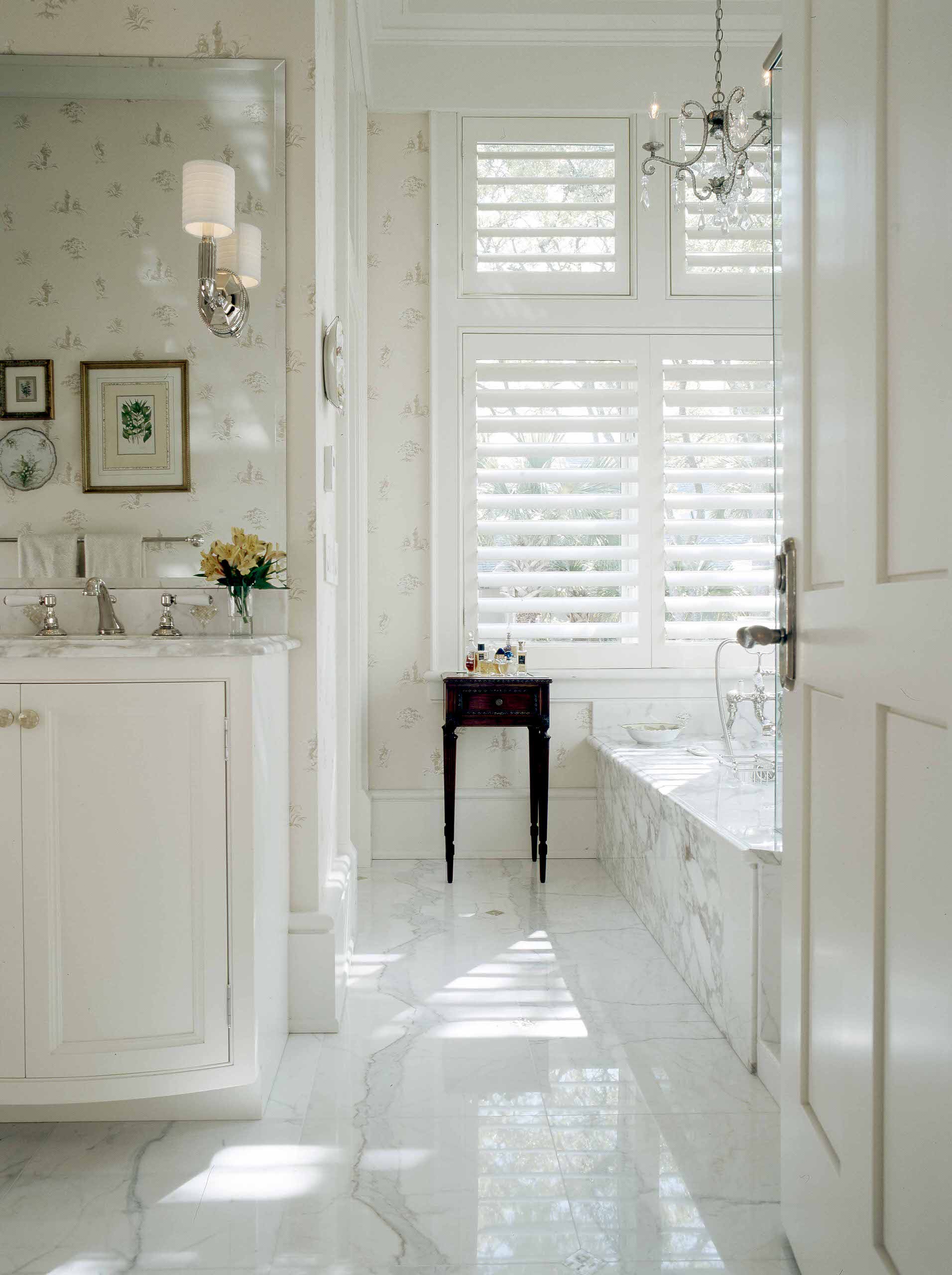 White Bathrooms: Fair Game for Every Design Style, image size:1912x2560