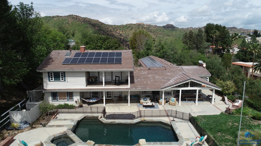 Roofing installation in Bell canyon
