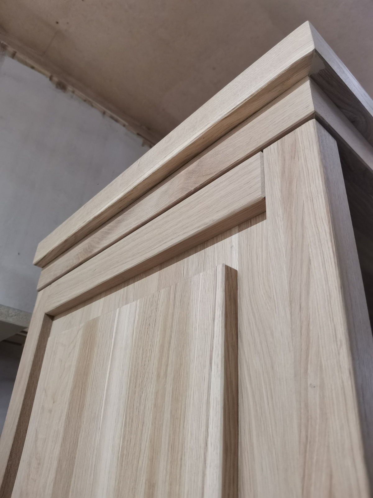 Гардероб из дуба тонированный маслом