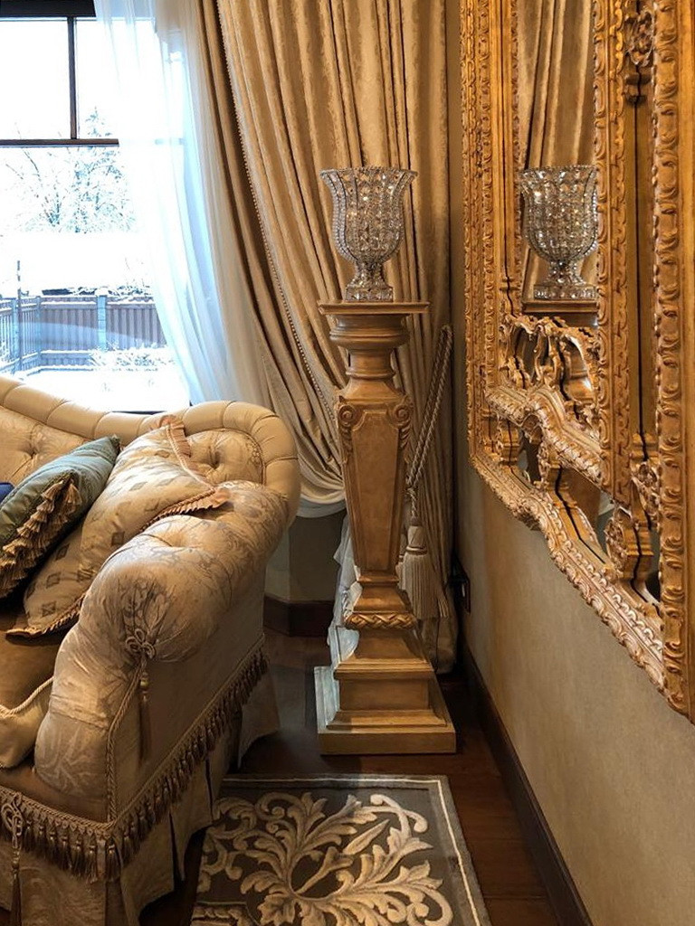 Классическая белая гостиная