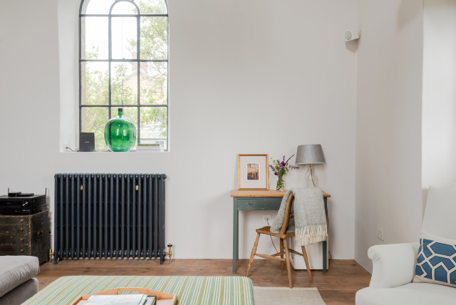 Chapel conversion rustik-vardagsrum