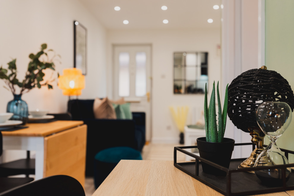 Staged to let- AirBnb- milton keynes
