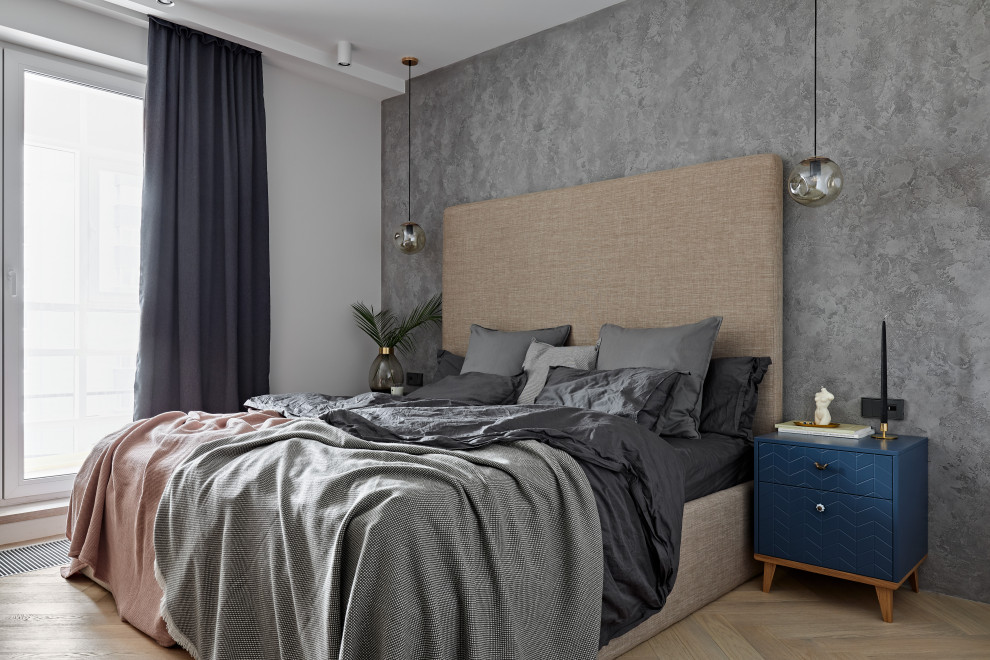 This is an example of a contemporary bedroom in Saint Petersburg.