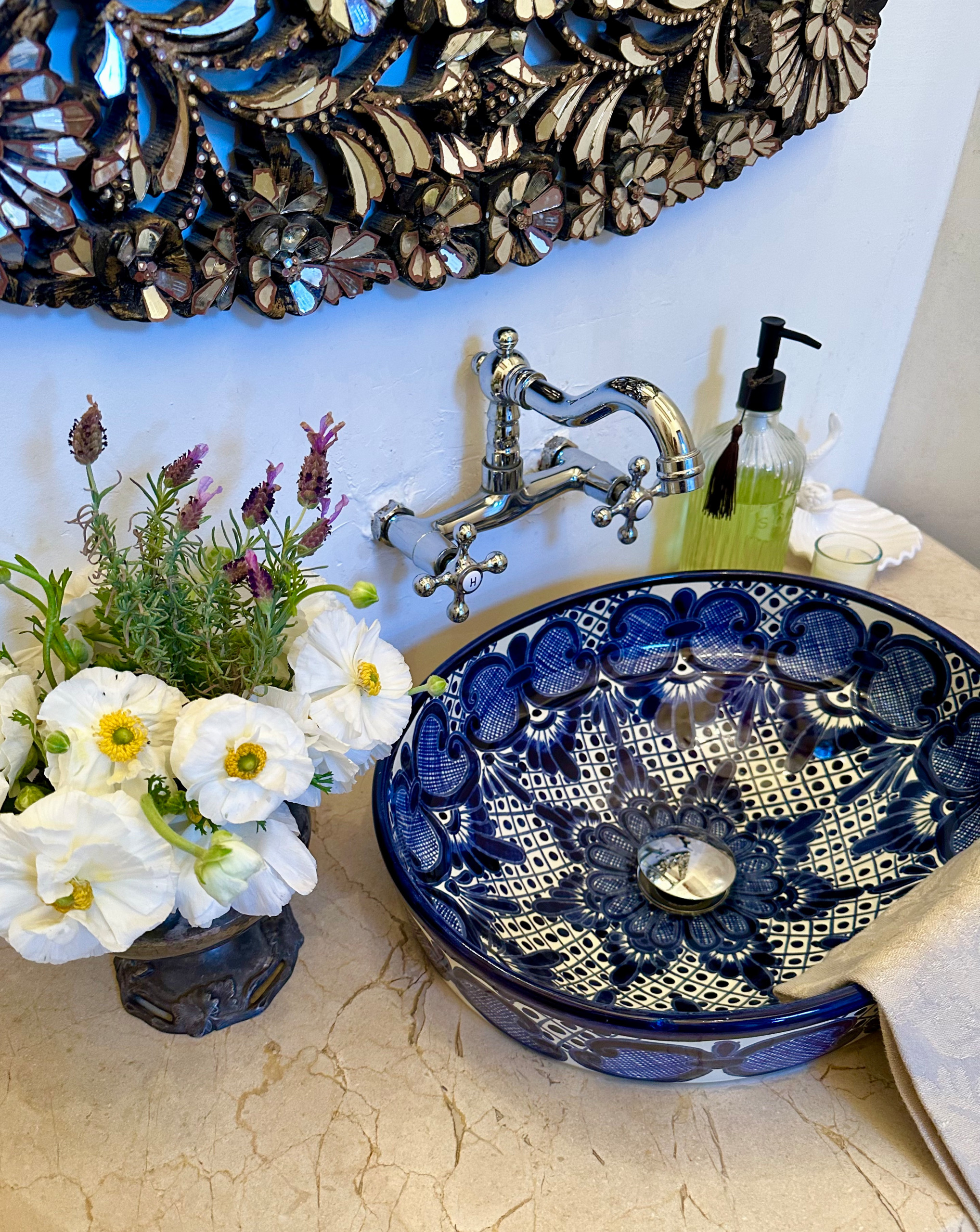 Exquisite blue & white bathroom