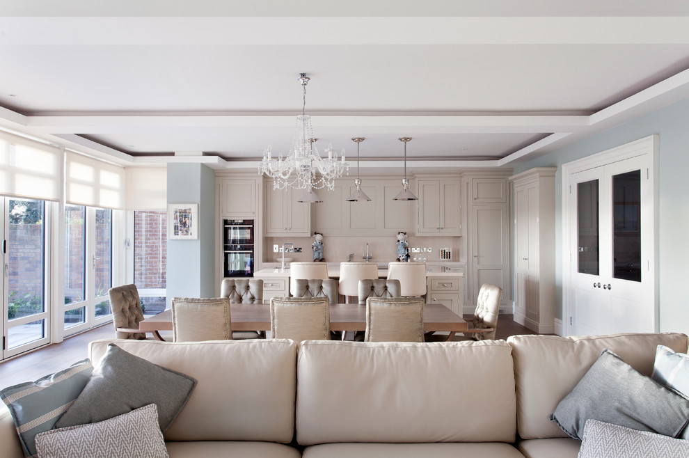 Inspiration for a classic kitchen in Dublin.