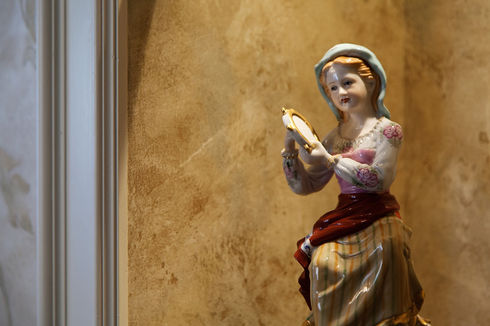 Гостиная, прихожая и холл в Классическом стиле. Фото реализованоного проекта