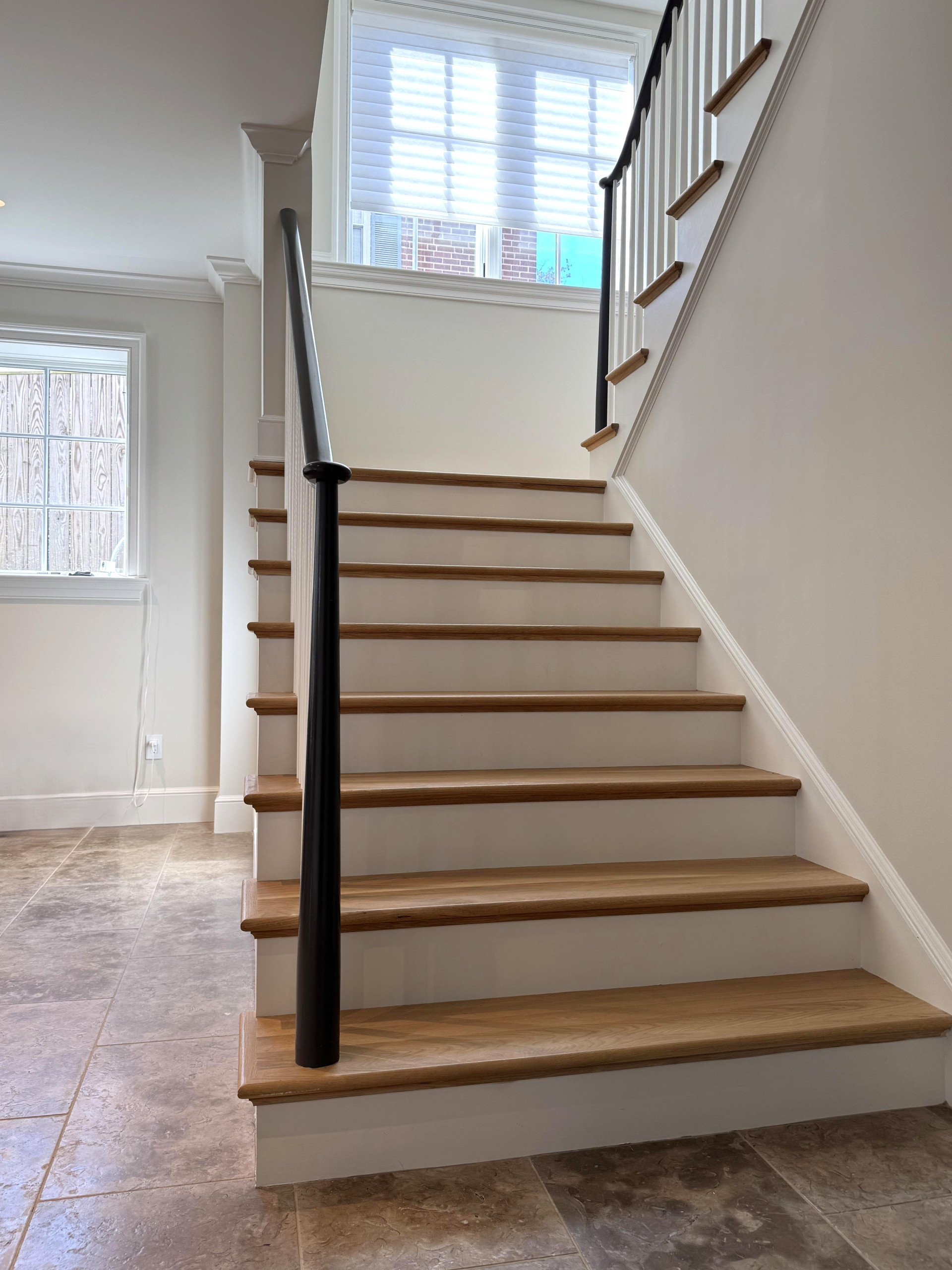 142_Airy Staircase with Over the Post Balustrade, Arlington, VA