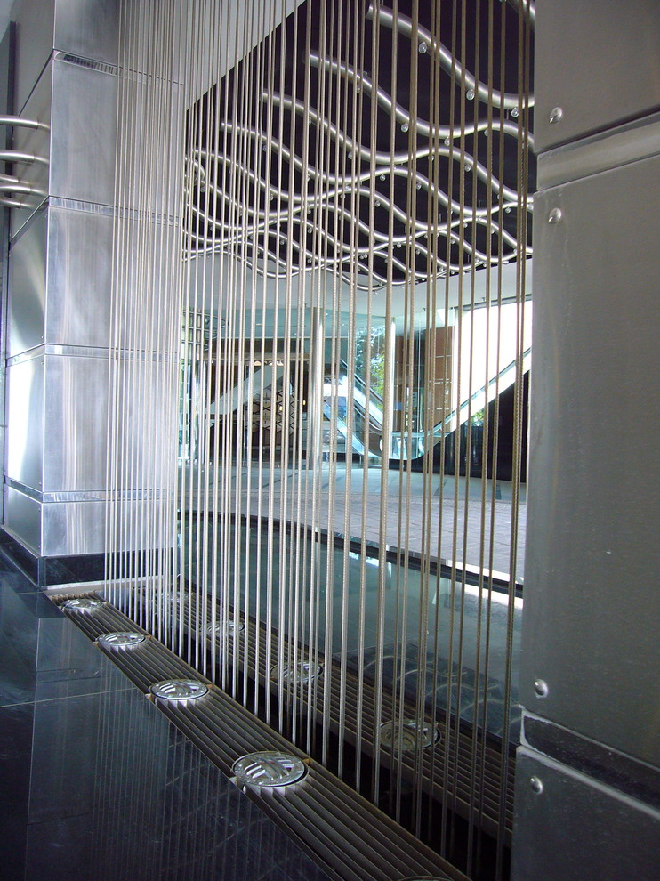 Водопад по нитям