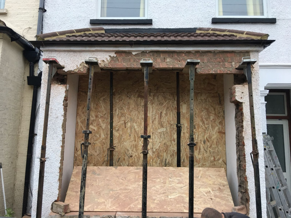 Replacing original features to period property + new timber sash windows
