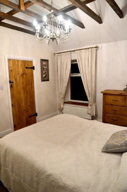 House Extension / Yard Conversion - Eyam, Derbyshire rustic-bedroom