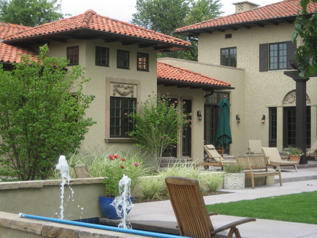 Country Club mediterranean-exterior