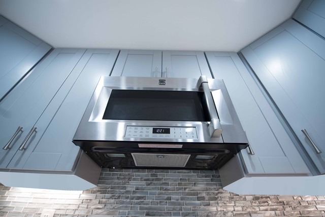 Transitional Kitchen Remodel clasico-renovado-cocina