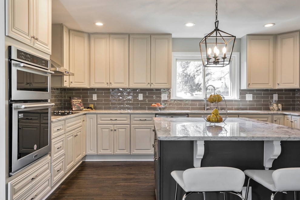 Kitchen - kitchen idea in Charlotte