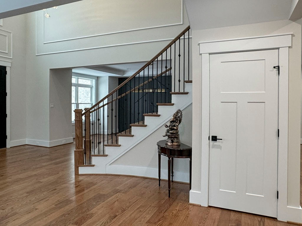 117_Distinct Oak Staircase with Iron Balusters & Oak Rail Profile, Chantilly VA